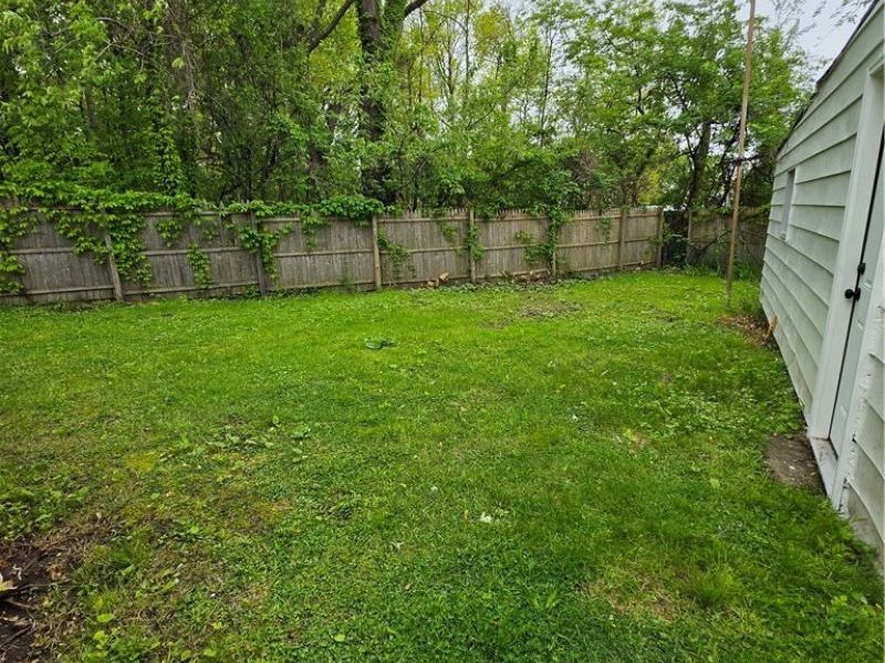 1925 Ridgehill Road, Cleveland, OH 44121 Photo 8