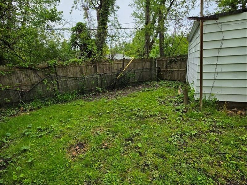 1925 Ridgehill Road, Cleveland, OH 44121 Photo 8