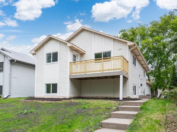 3404 Indiana Avenue N, Robbinsdale, MN 55422