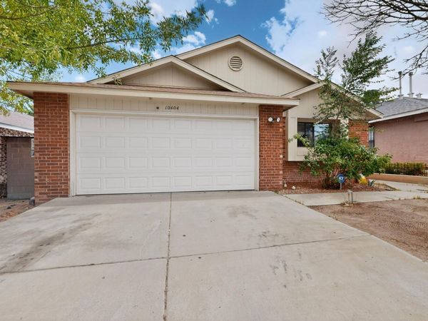 10404 Andretti Avenue SW, Albuquerque, NM 87121