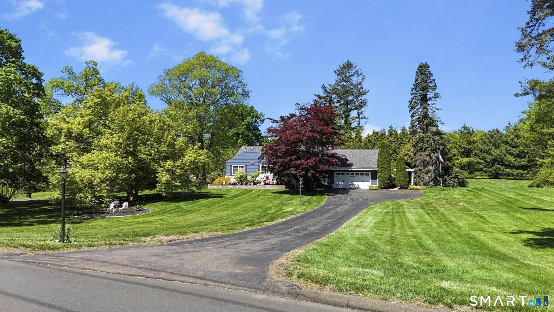 47 Featherbed, Branford, CT 06405 Main Photo