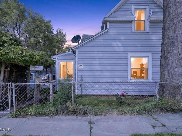 705 Leonard Street, Toledo, OH 43605