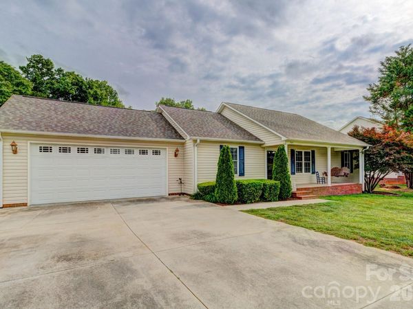 4671 Garys Place , Crouse, NC 28033