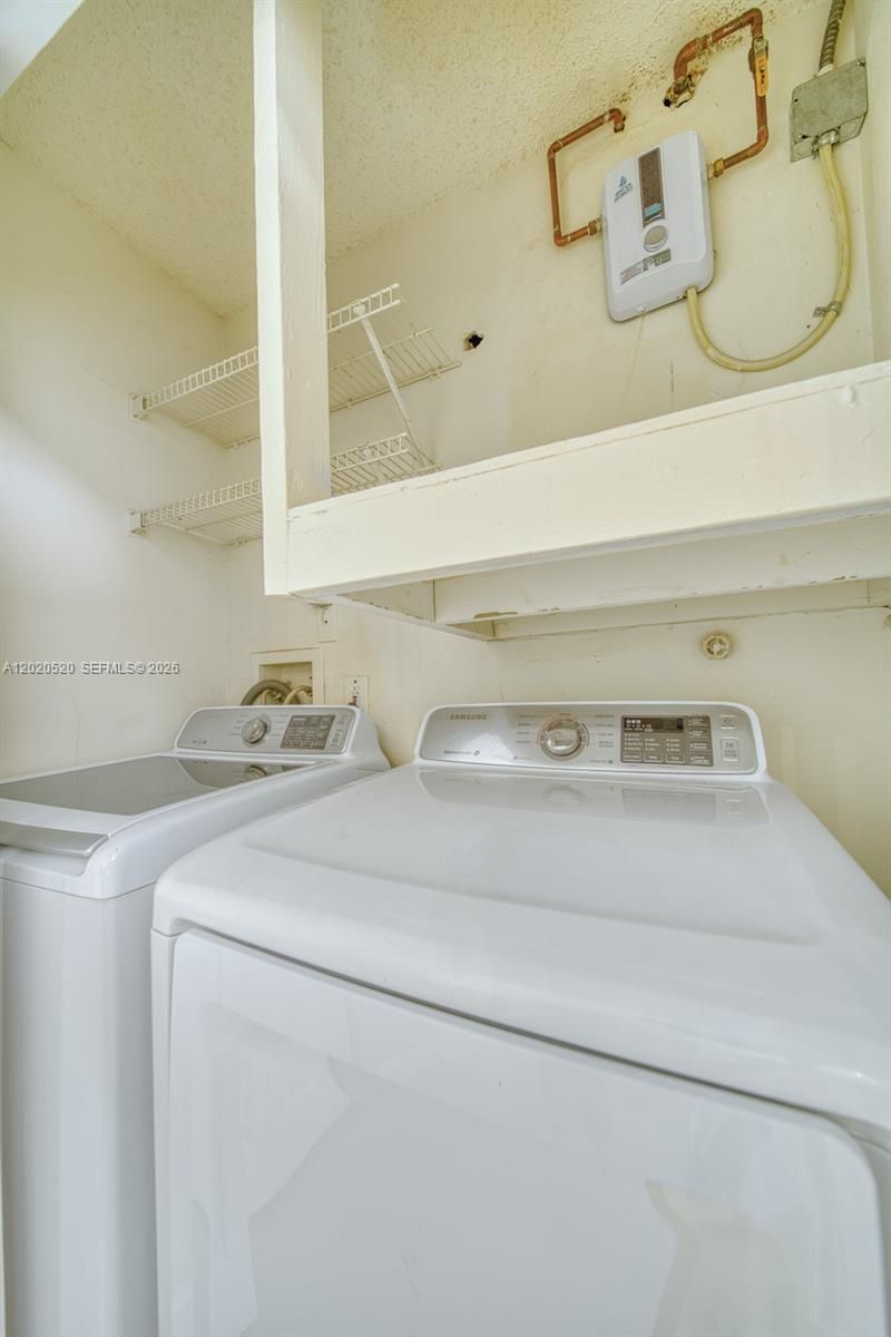 18326 NW 68th Ave , Unit H, Hialeah, FL 33015 Photo