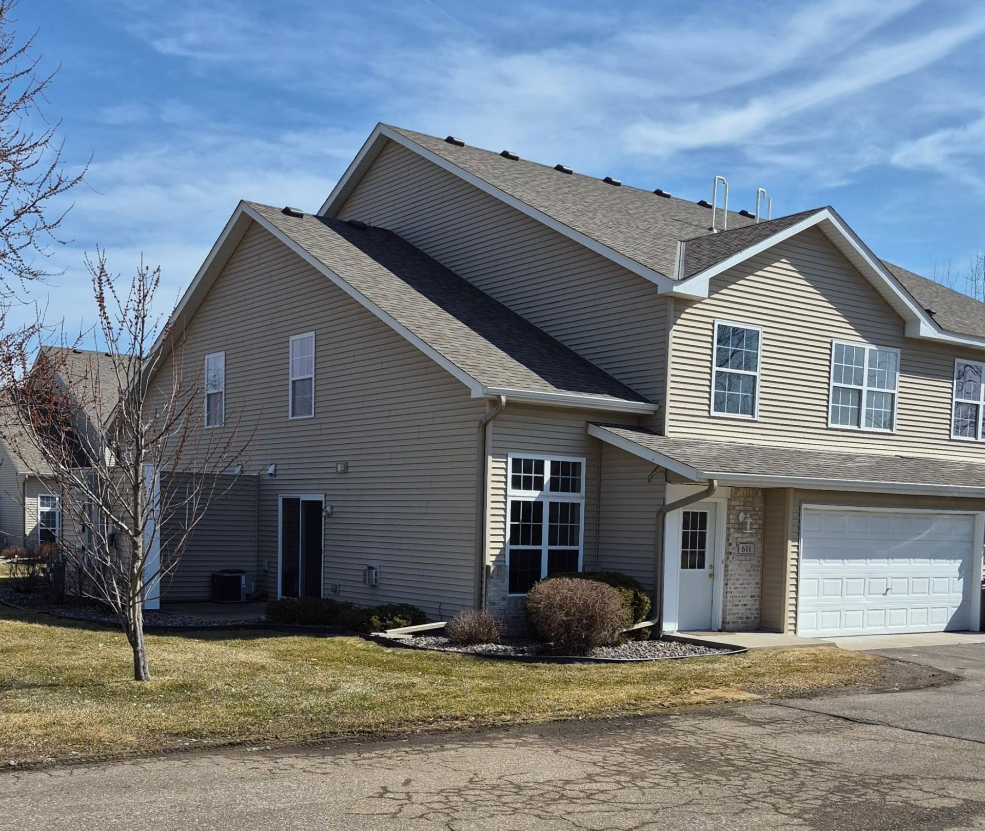 611 Meadow Lane , Somerset, WI 54025