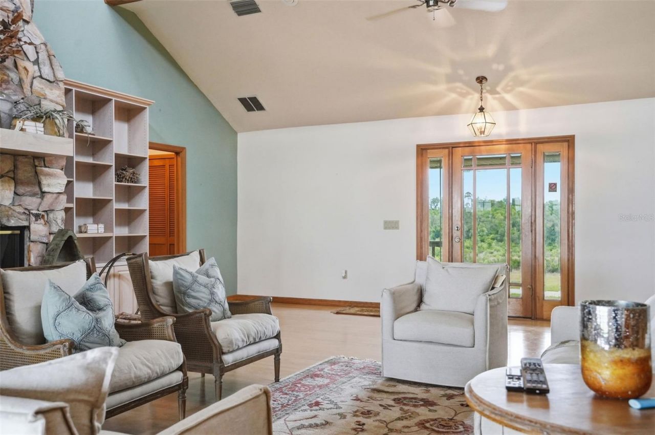 18610 Townsend House Road, Dade City, FL 33523 Photo