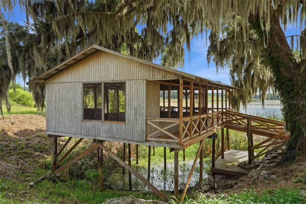 18610 Townsend House Road, Dade City, FL 33523 Photo