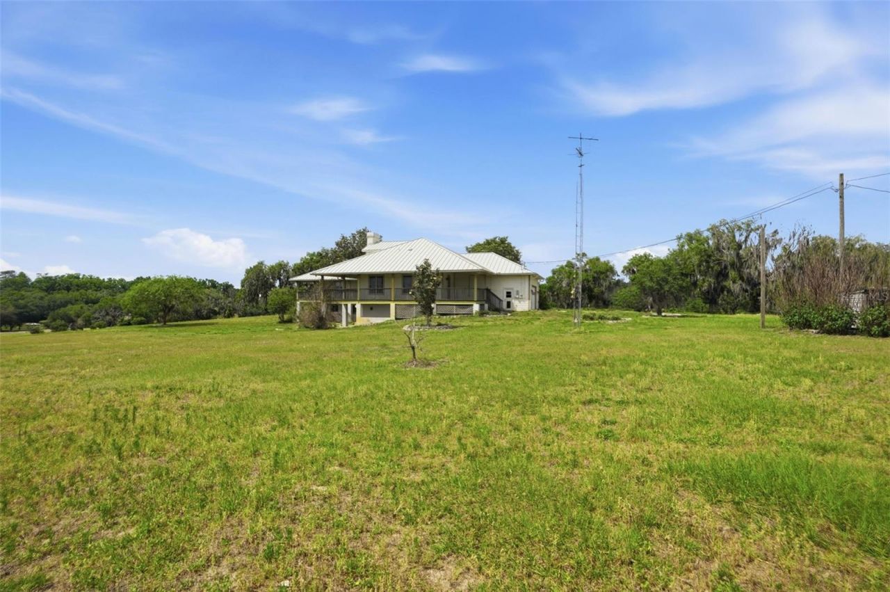 18610 Townsend House Road, Dade City, FL 33523 Photo