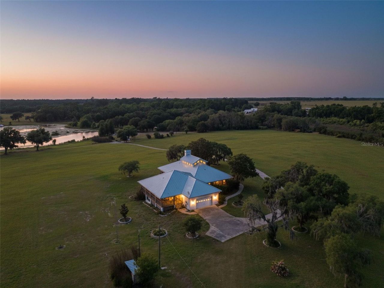 18610 Townsend House Road, Dade City, FL 33523 Photo