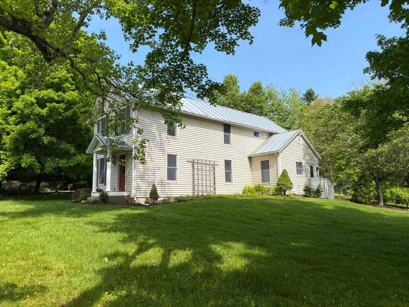 401 E Brooklyn Street, Gambier, OH 43022 Photo 2