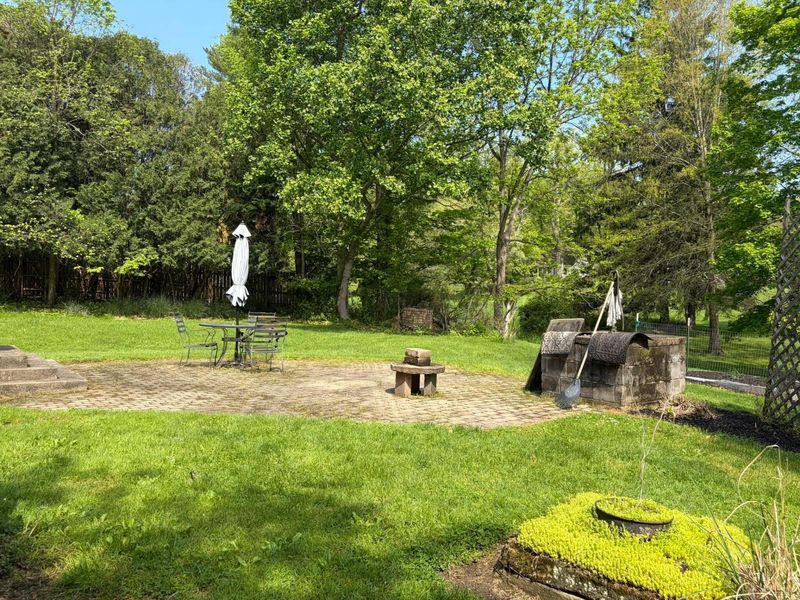 401 E Brooklyn Street, Gambier, OH 43022 Photo 6