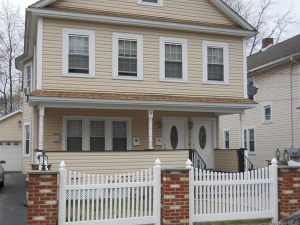 9 Lawrence Road, Poughkeepsie, NY 12601