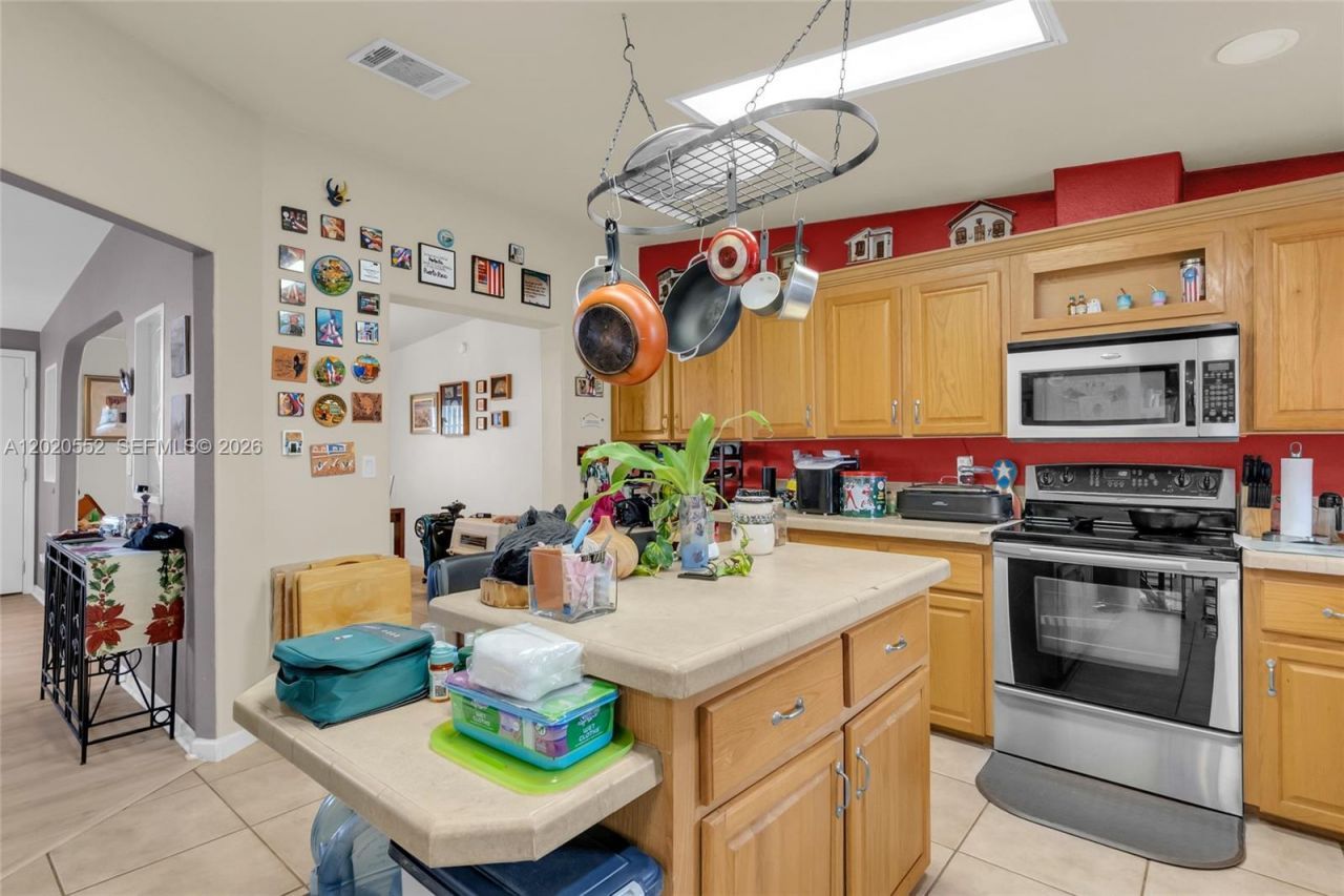 19800 SW 180 Ave , Miami, FL 33187 Photo