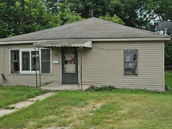 528 E Lake St Street , Paragould, AR 72450