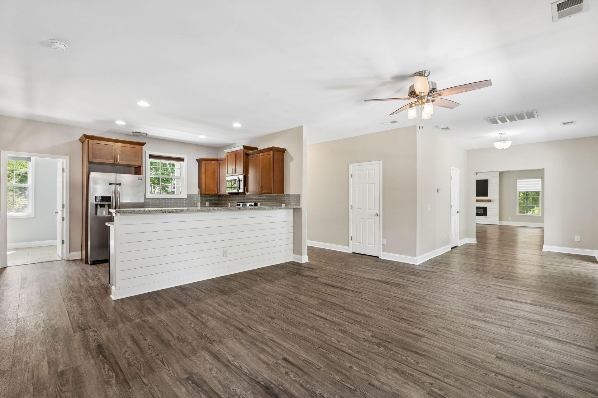 958 Beehive Road Photo 13