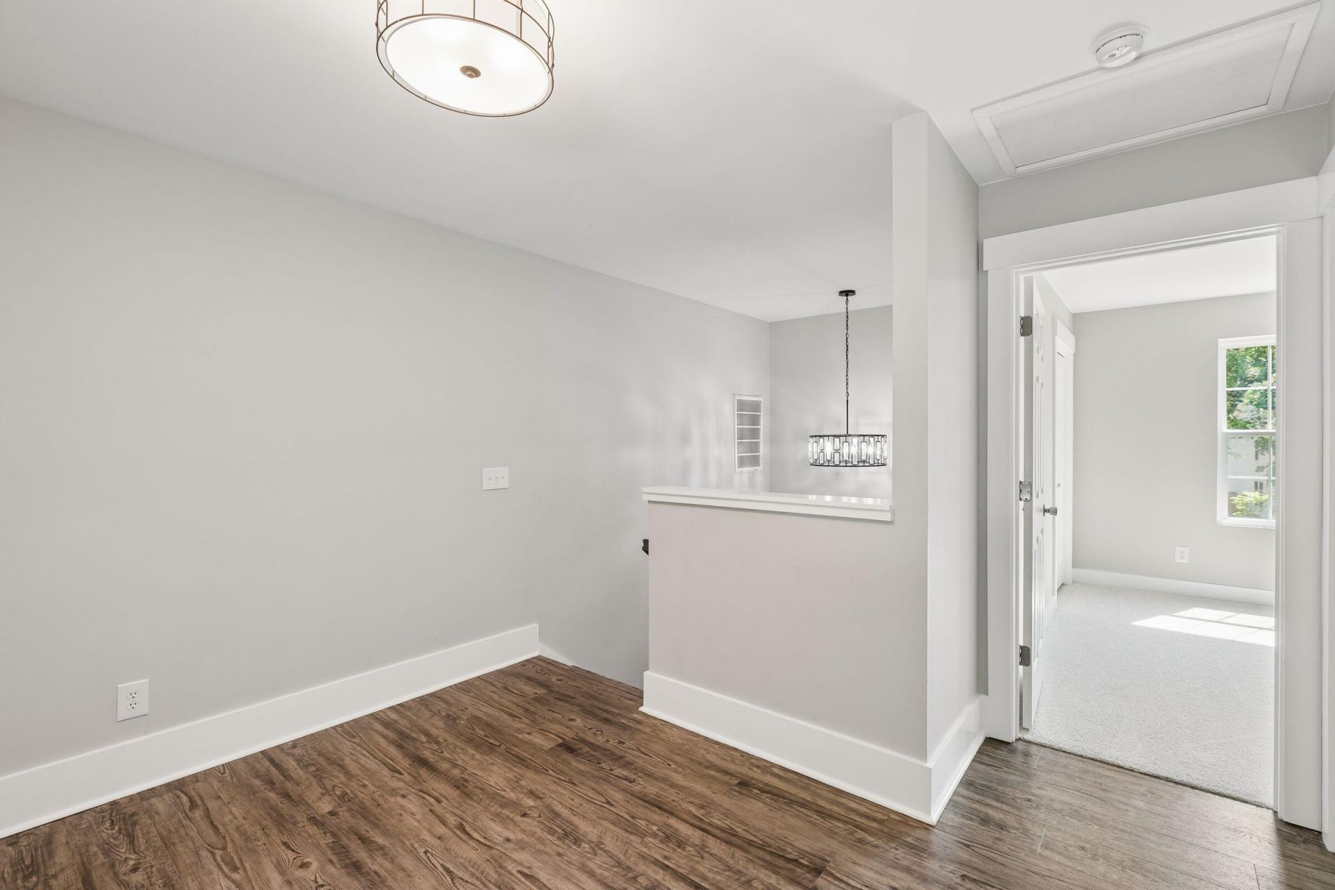 958 Beehive Road Photo 30