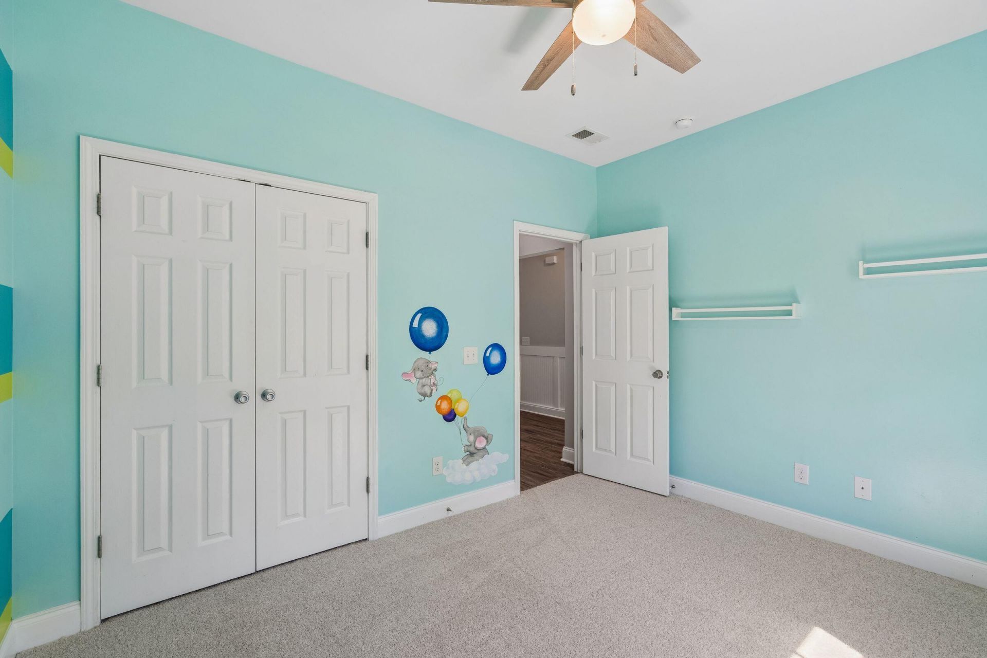 958 Beehive Road Photo 35