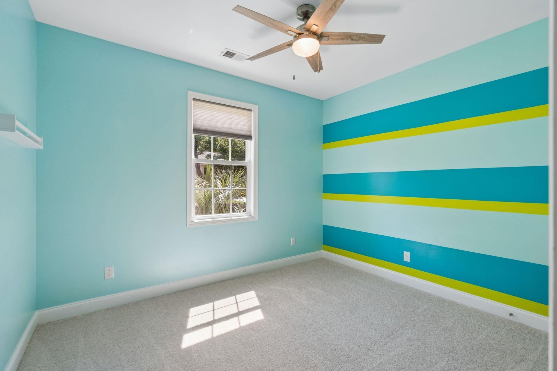 958 Beehive Road Photo 36