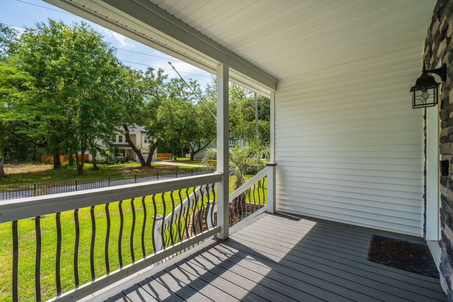 958 Beehive Road Photo 6