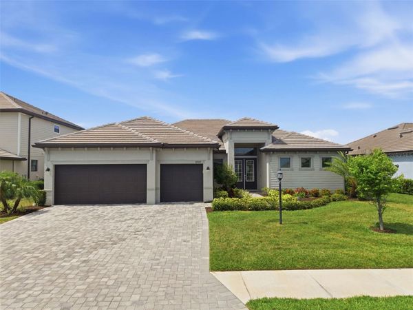 15909 TRADEWIND TERRACE, LAKEWOOD RANCH, FL 34211