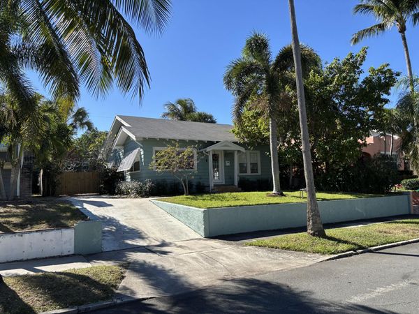 808 Kanuga Drive, West Palm Beach, FL 33401