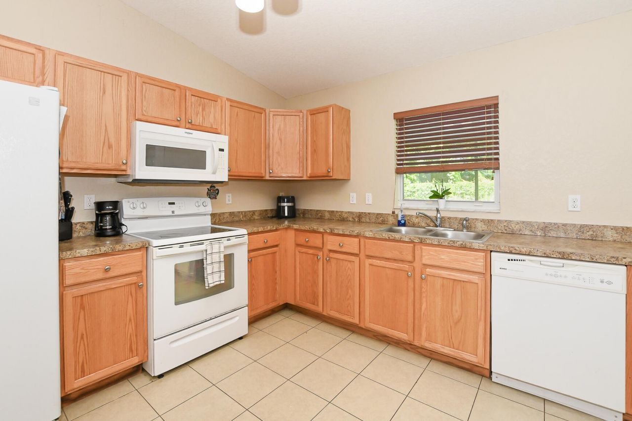 5805 Cassia Drive, Fort Pierce, FL 34982 Photo