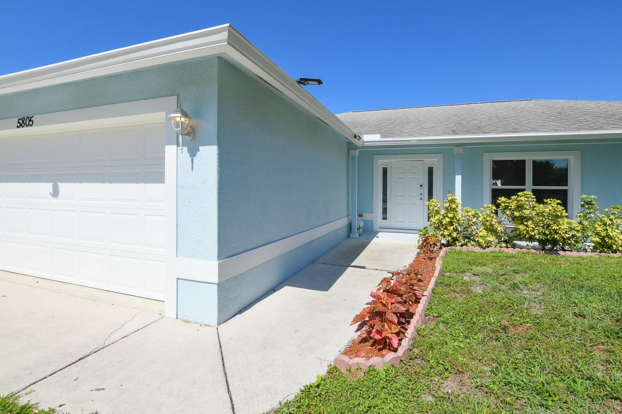 5805 Cassia Drive, Fort Pierce, FL 34982 Photo