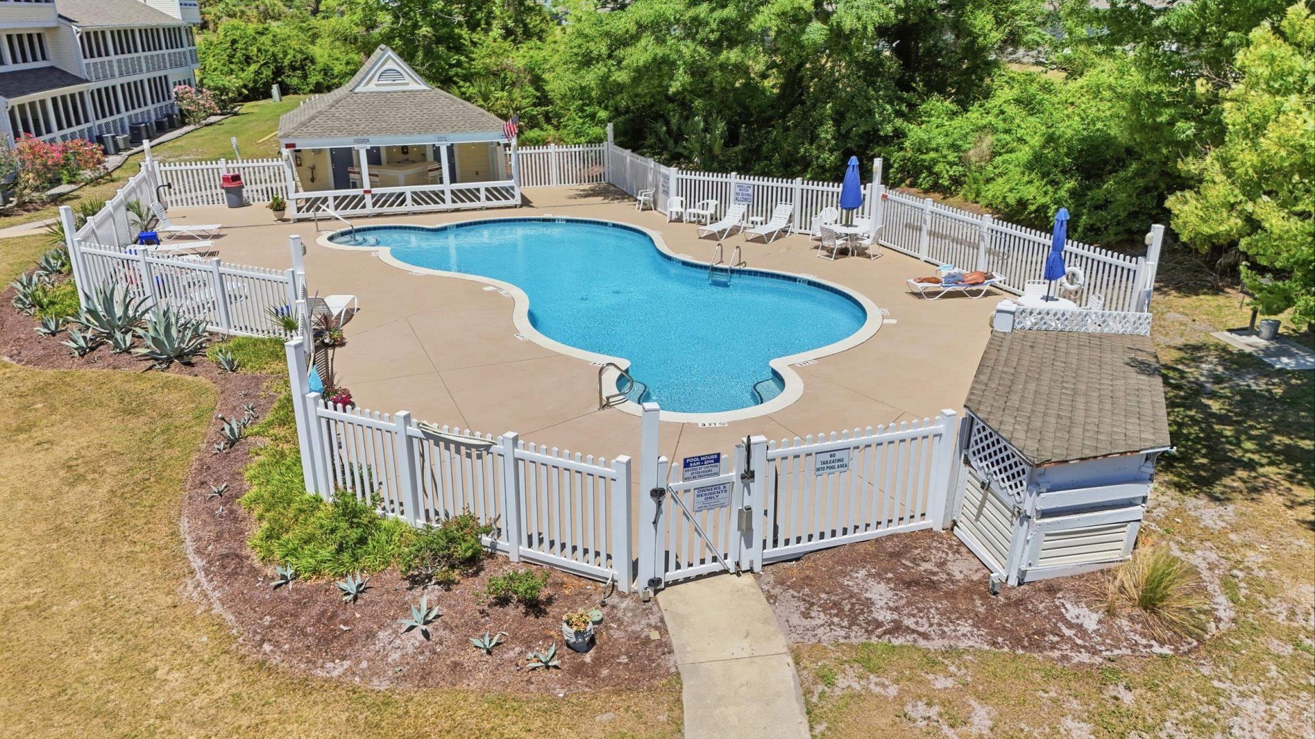 1100 Possum Trot Rd. Photo 26