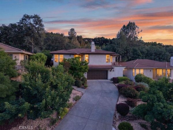 3463 Brook Valley, Chico, CA 95928