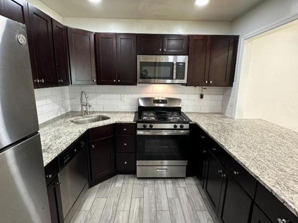 3406 Hana Rd, Edison, NJ 08817