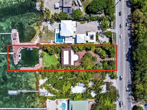 88110 Overseas Highway, ISLAMORADA, FL 33070