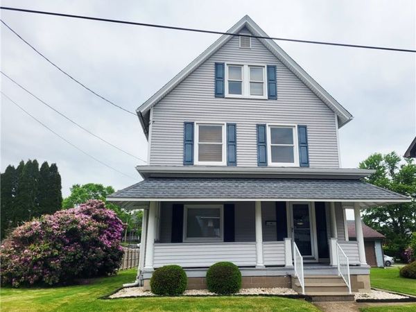 522 W 3rd, Derry, PA 15627