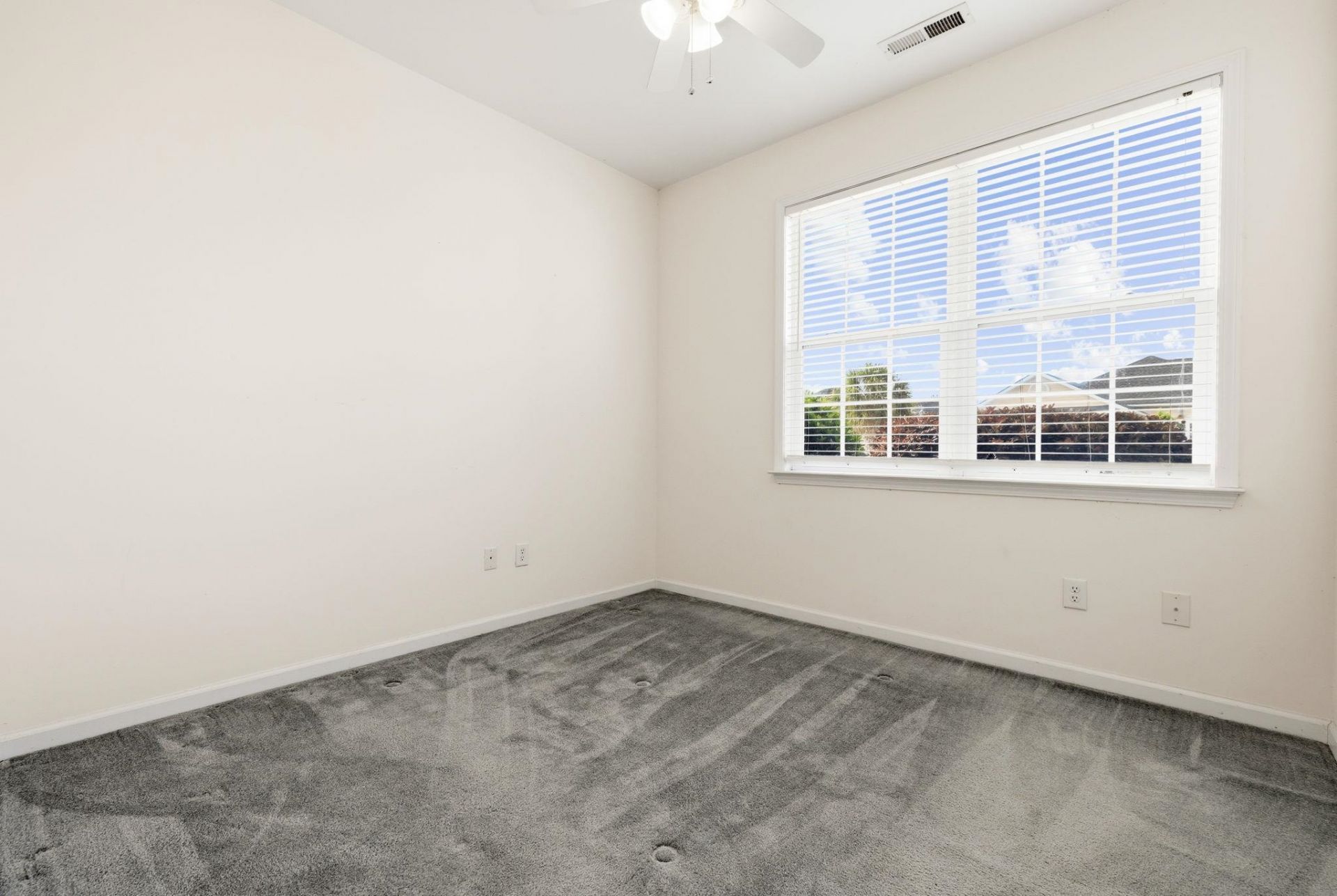 1136 Checkerberry St. Photo 22