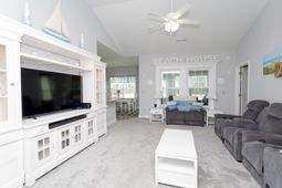 183 Fountain Pointe Ln.  photo 4