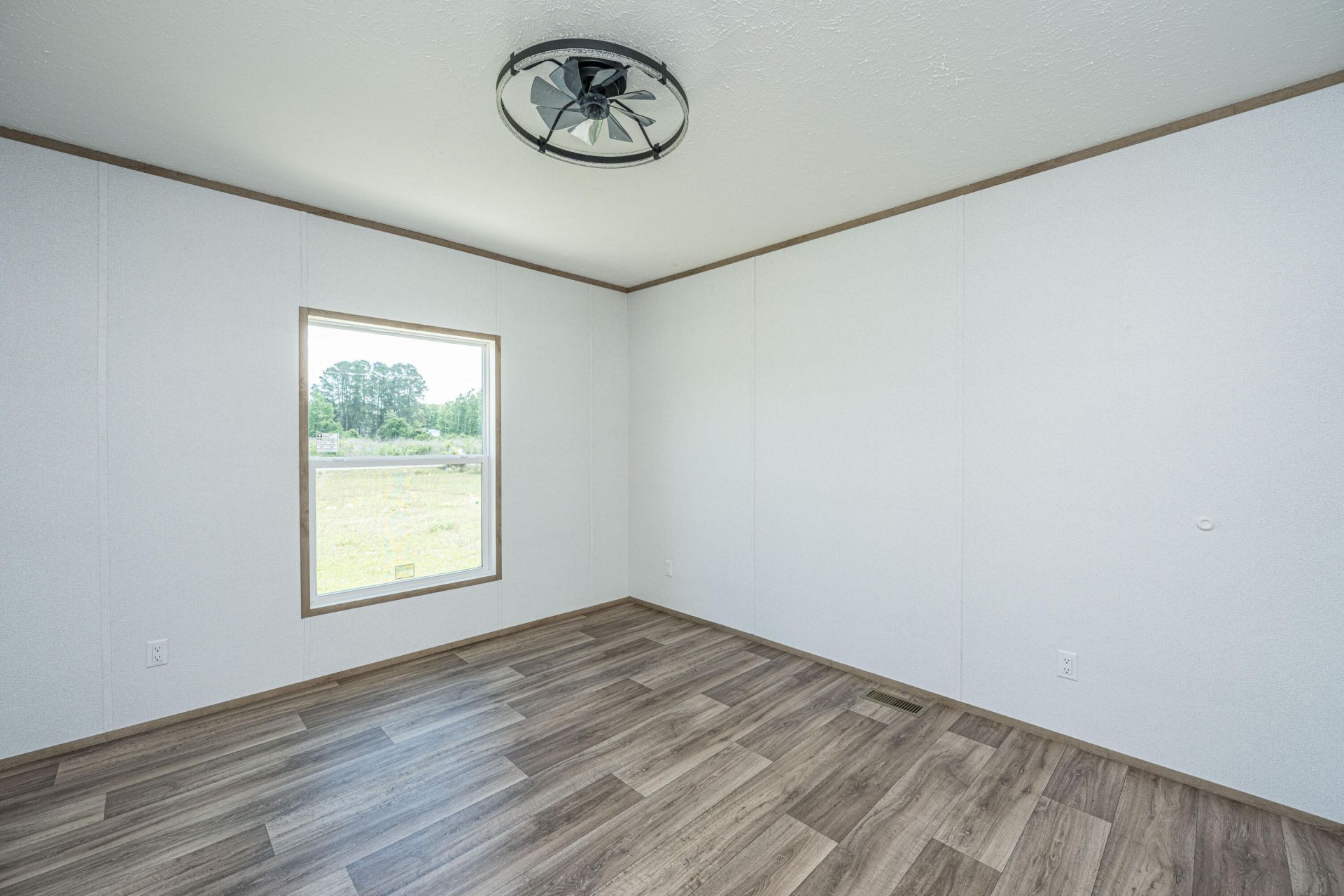167 Davis Terrace Photo 27
