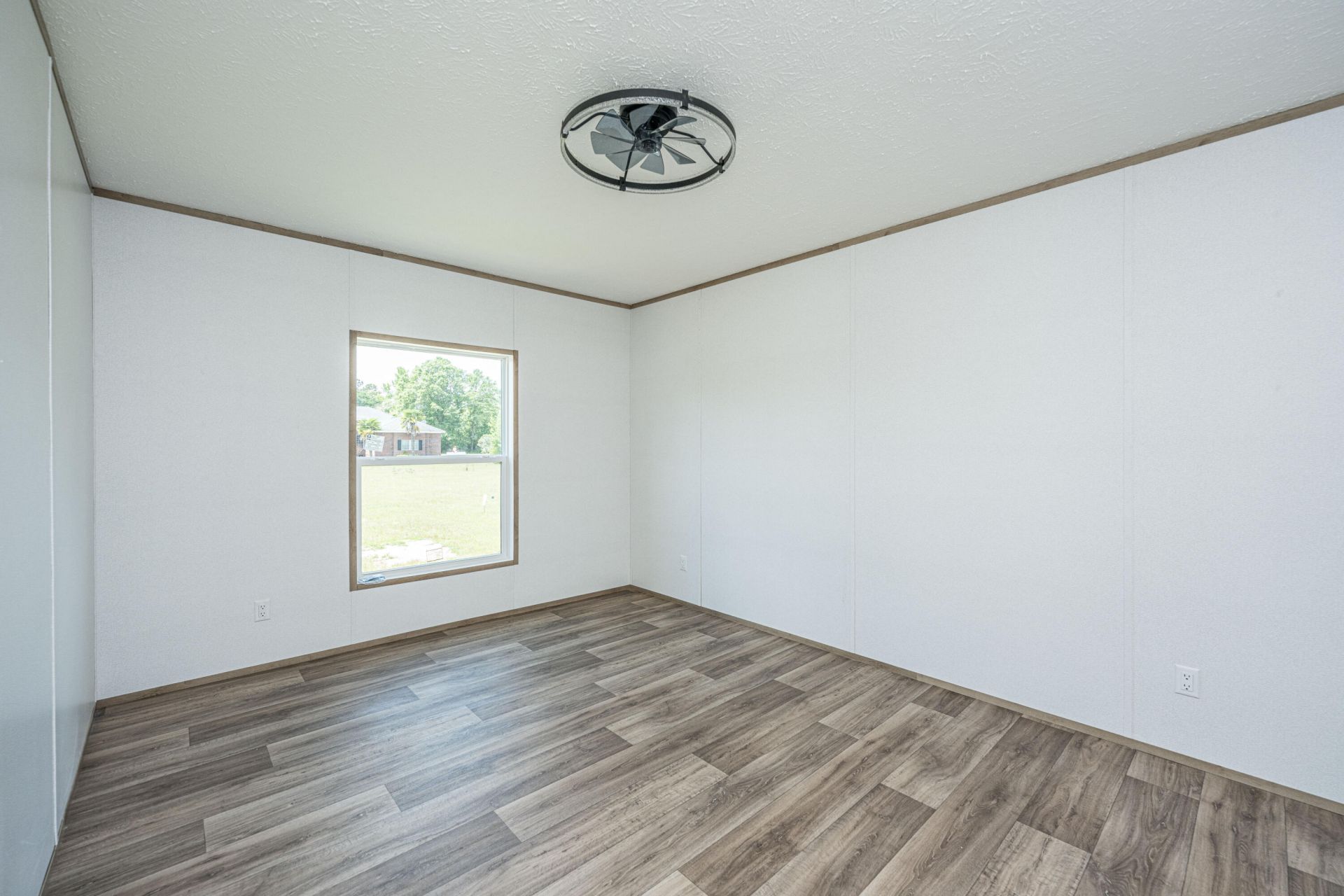 167 Davis Terrace Photo 40