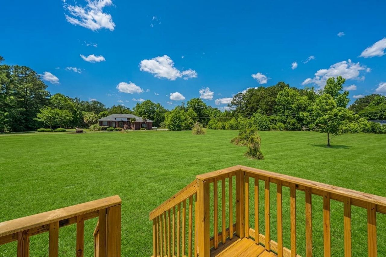 167 Davis Terrace Photo 40