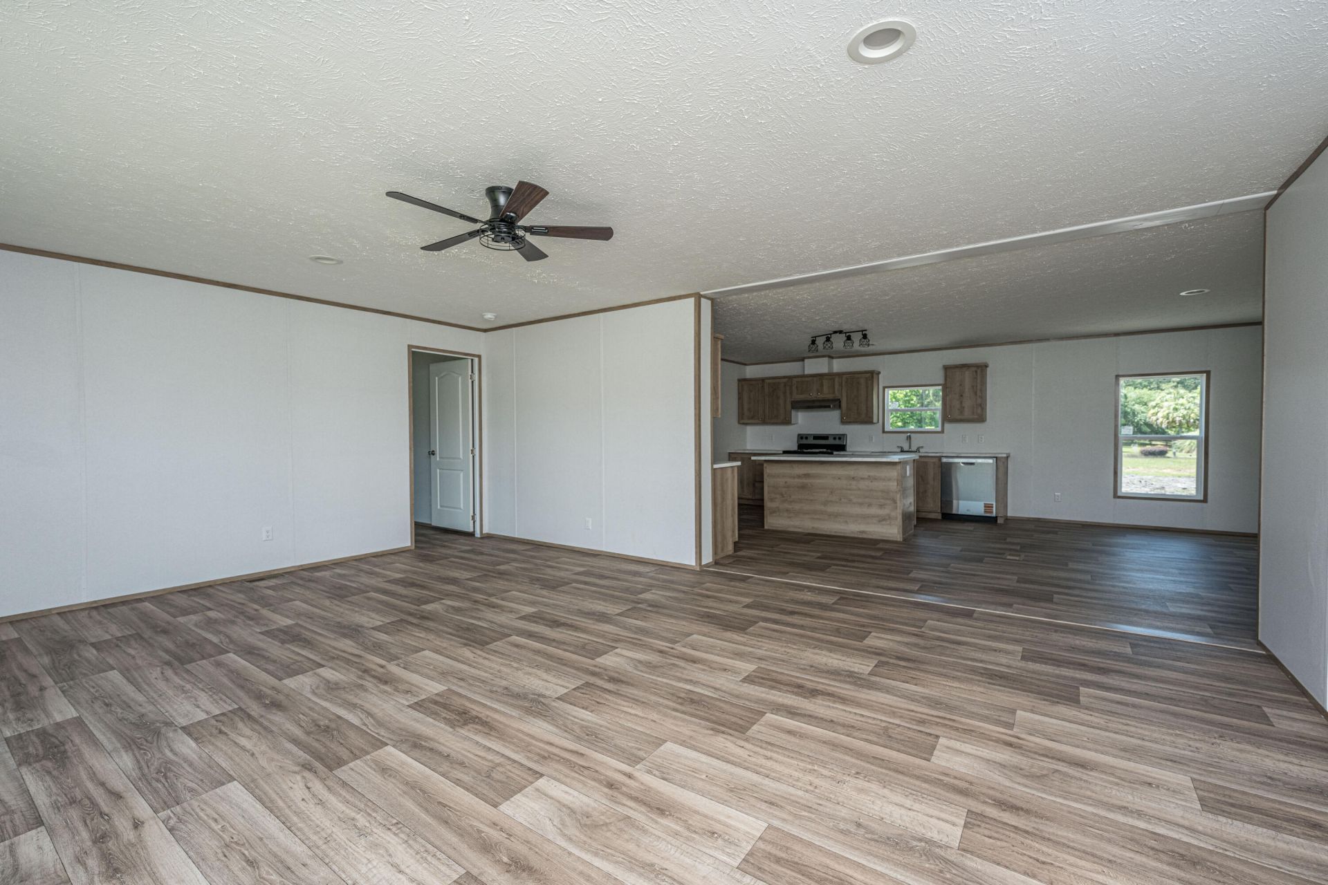 167 Davis Terrace Photo 9