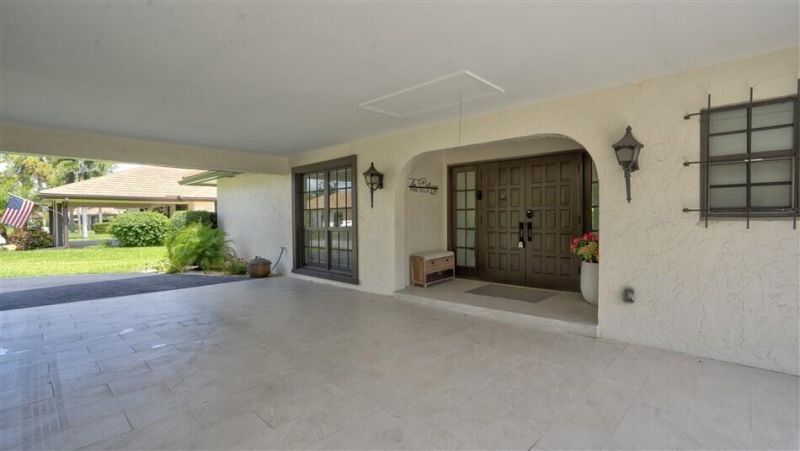 429 Pine Villa Drive, Atlantis, FL 33462 Photo