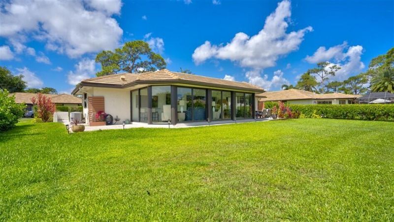 429 Pine Villa Drive, Atlantis, FL 33462 Photo
