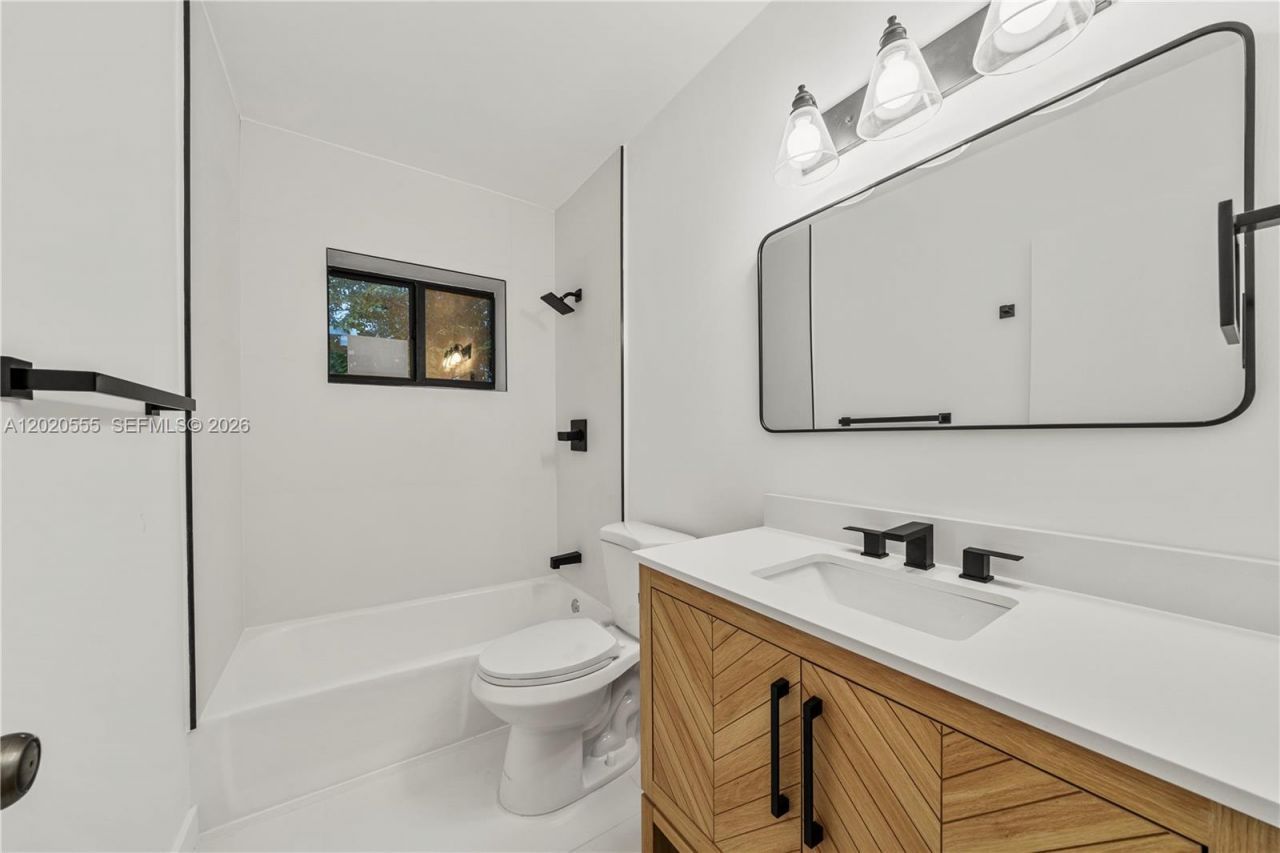 8311 SW 34th Ter, Unit 8311, Miami, FL 33155 Photo
