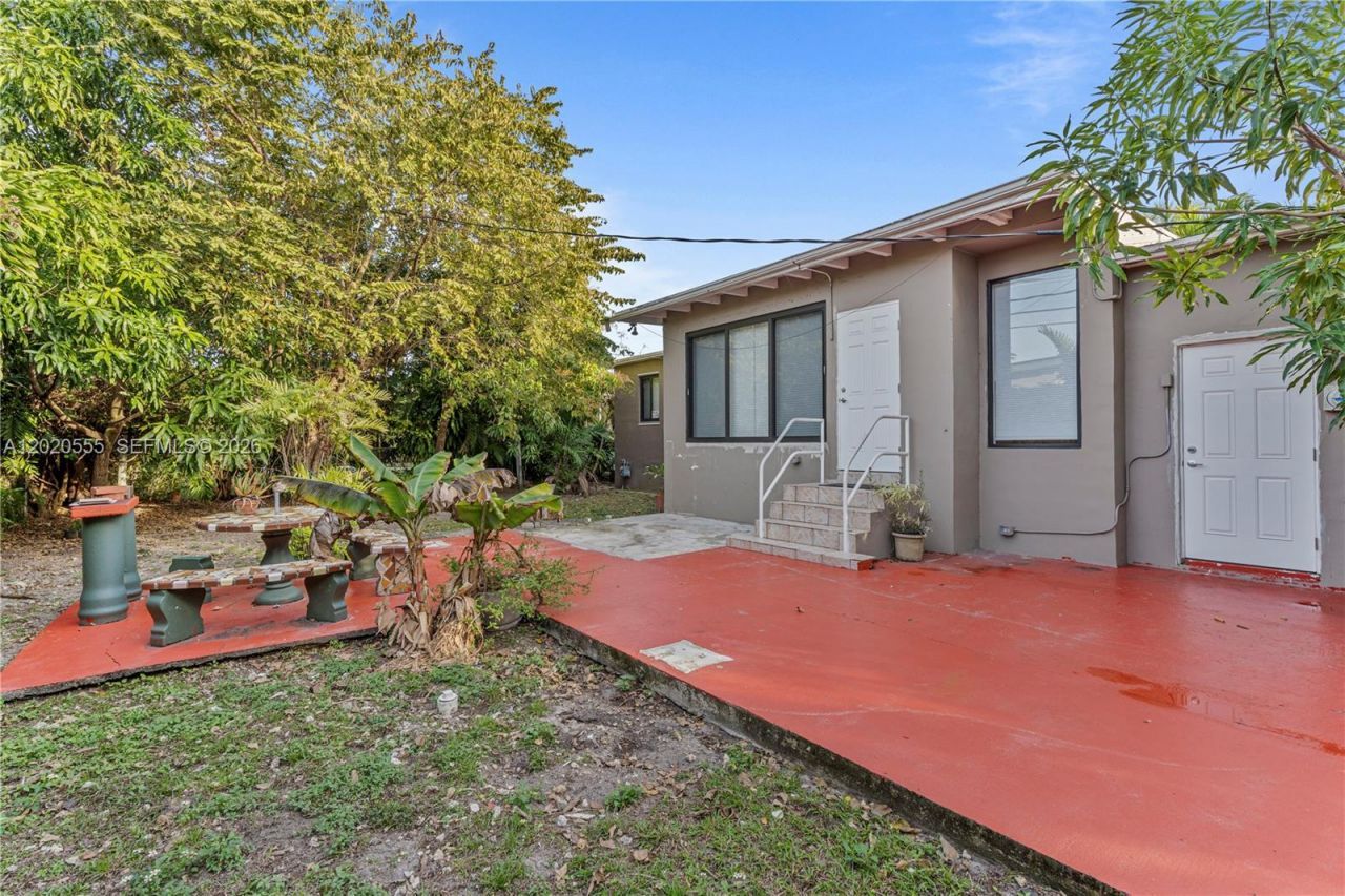 8311 SW 34th Ter, Unit 8311, Miami, FL 33155 Photo