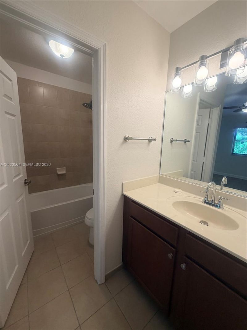 22421 SW 88th Pl , Unit 304-2, Cutler Bay, FL 33190 Photo