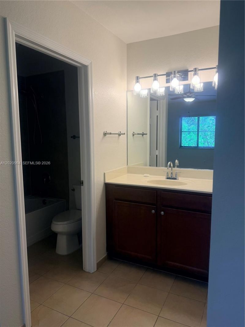 22421 SW 88th Pl , Unit 304-2, Cutler Bay, FL 33190 Photo