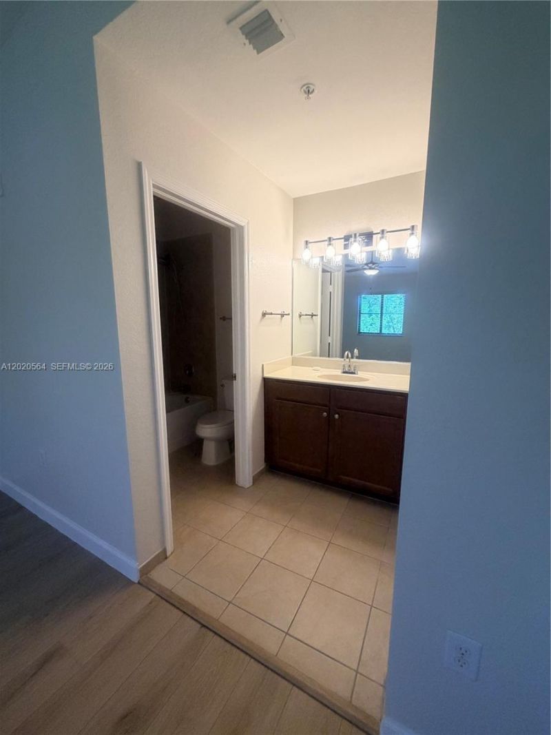 22421 SW 88th Pl , Unit 304-2, Cutler Bay, FL 33190 Photo