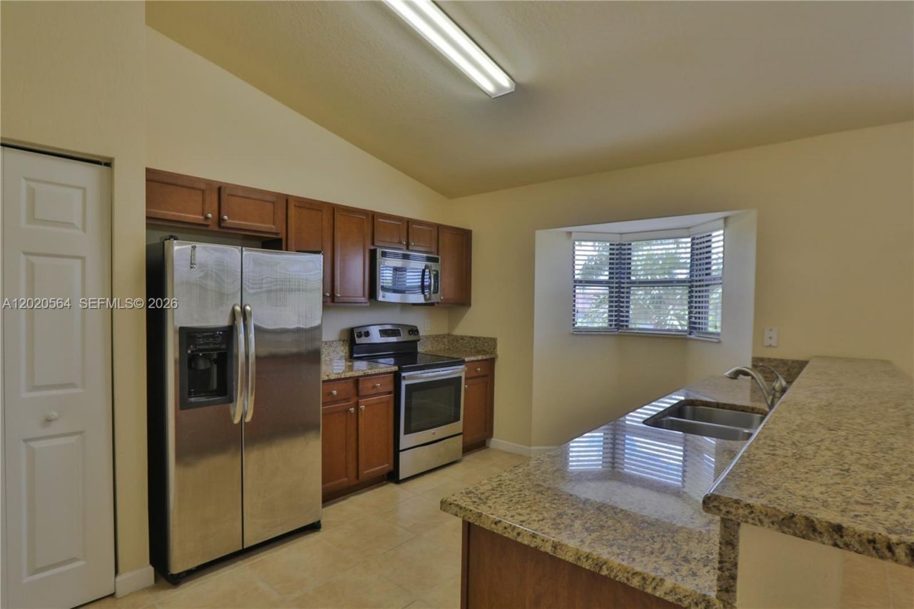 22421 SW 88th Pl , Unit 304-2, Cutler Bay, FL 33190 Photo