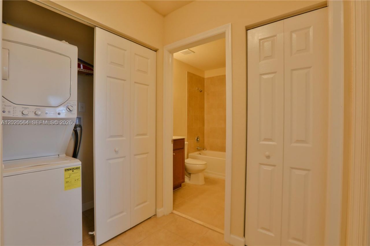 22421 SW 88th Pl , Unit 304-2, Cutler Bay, FL 33190 Photo