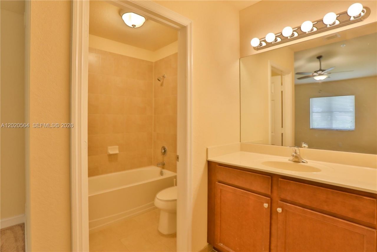 22421 SW 88th Pl , Unit 304-2, Cutler Bay, FL 33190 Photo