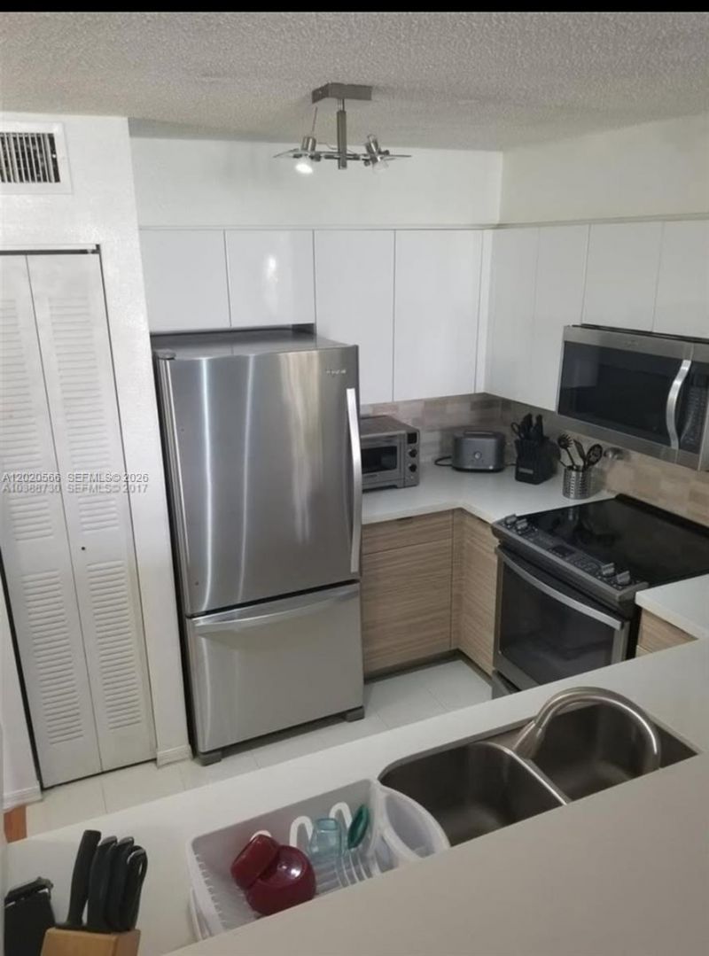 4360 NW 107th Ave , Unit 208, Doral, FL 33178 Photo