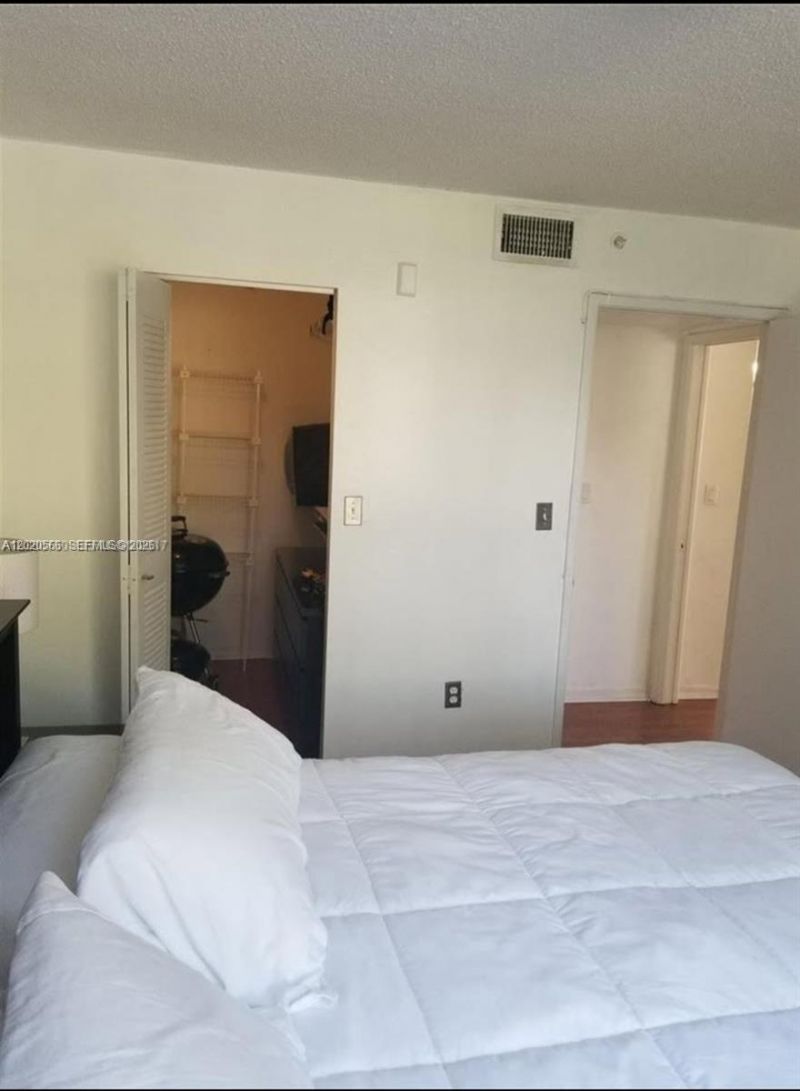 4360 NW 107th Ave , Unit 208, Doral, FL 33178 Photo